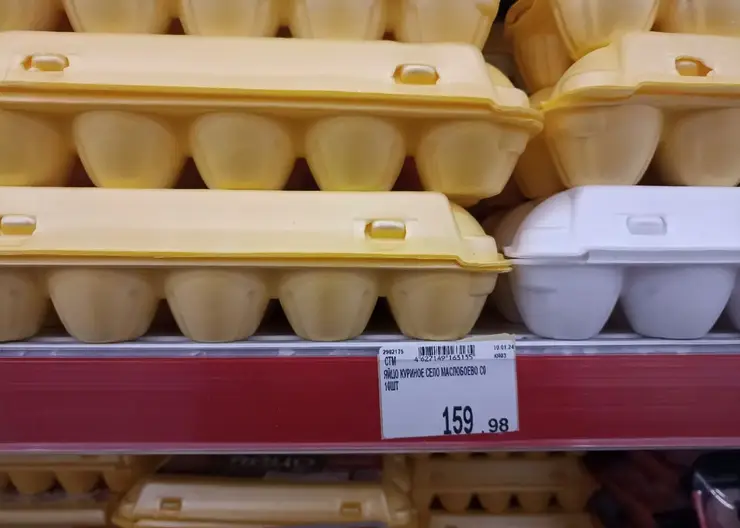 Почему в России заметно выросли цены на куриные яйца