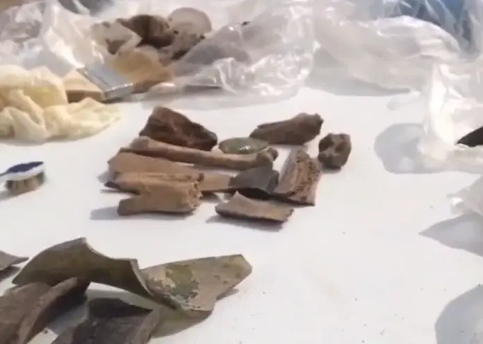 Археологи СФУ показали артефакты, которые нашли под фундаментами исторических зданий Красноярска