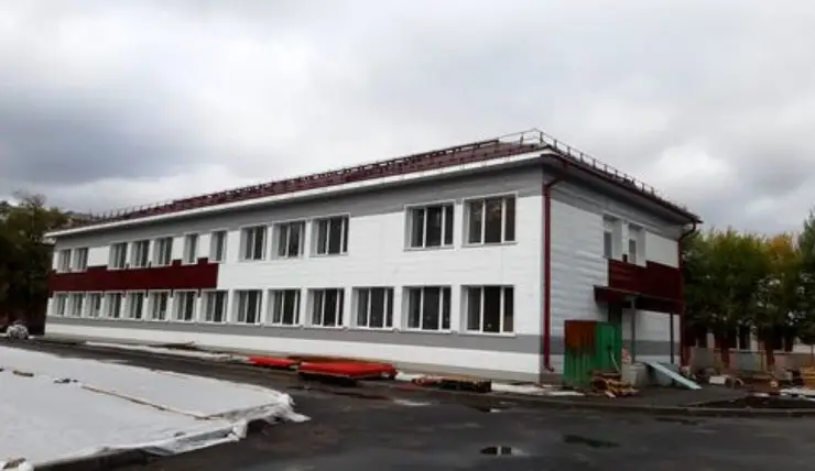 В Красноярске поликлинику на Затонской отремонтируют до конца 2022 года