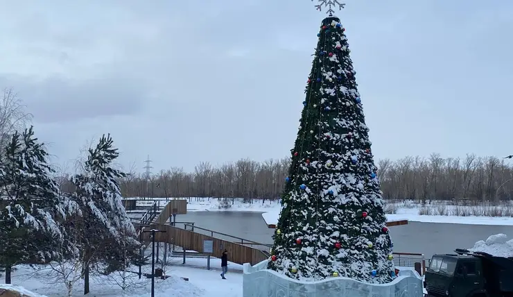 В Красноярске на неделе состоится открытие новогодних елок
