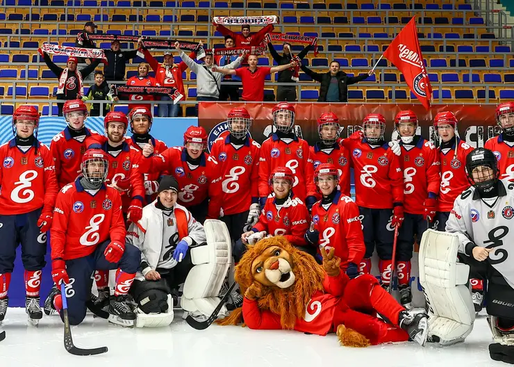 13 хоккеистов из Красноярска стали мастерами спорта России