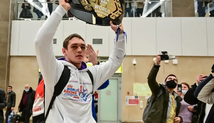 Красноярец Марк Петровский дебютирует в профессиональном боксе 25 февраля