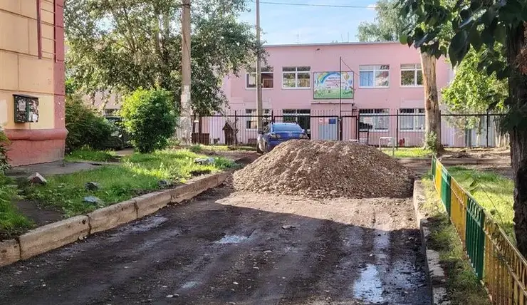 В Ленинском районе Красноярска дополнительно отремонтируют ещё несколько проездов во дворы