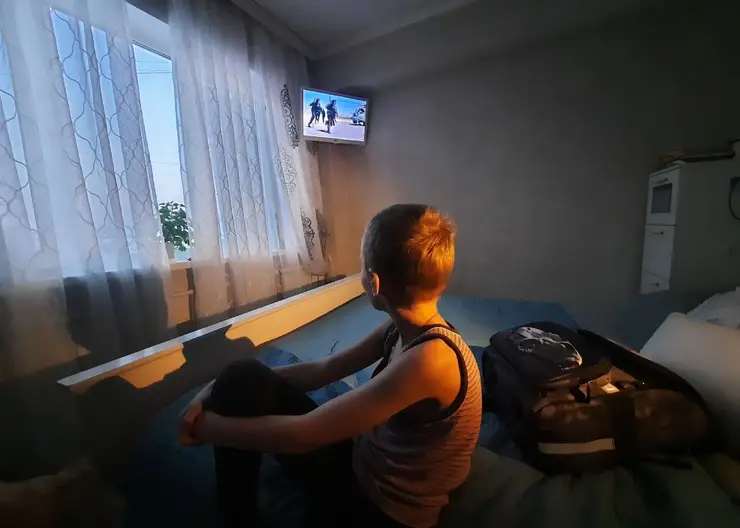 Жителям Красноярска рассказали о правилах просмотра телевизора для детей
