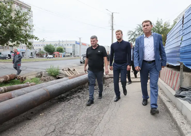 В Красноярске на улице Щорса закончили укладку асфальта