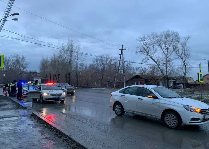 В Ачинске водитель сбил трех подростков на нерегулируемом пешеходном переходе