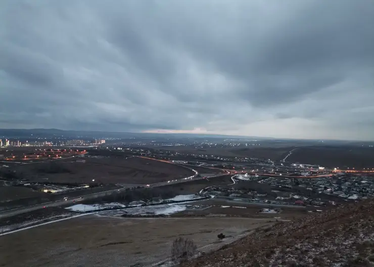 Жители Красноярска не смогли увидеть полное лунное затмение