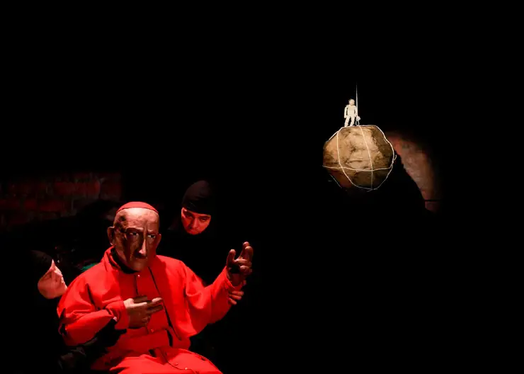 В красноярском театре кукол прошли первые показы спектакля «Легенда о Великом инквизиторе»
