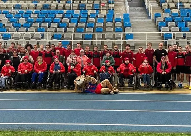 ​«Фанаты на колёсах» побывали на открытой тренировке футбольного «Енисея» в Красноярске