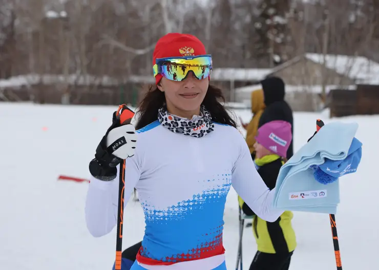 В Красноярске прошел День спорта «На лыжи!»