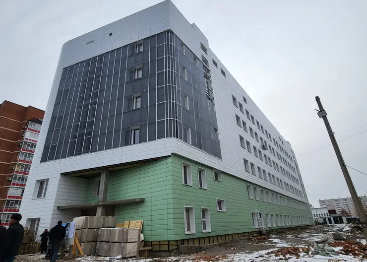 В Красноярске поликлинику в Северном достроят до конца лета