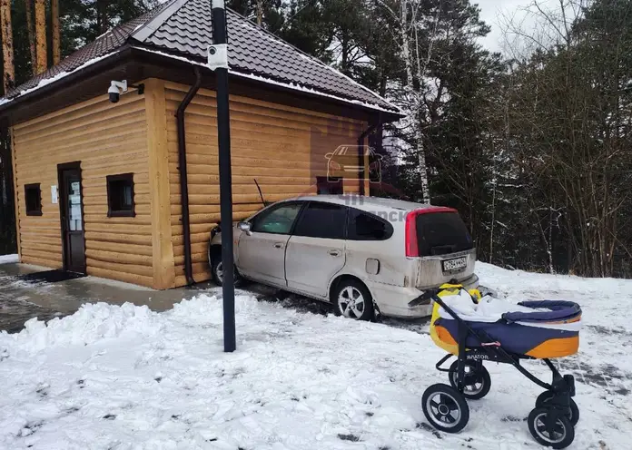 Под Красноярском у «Царь-рыбы» в ДТП пострадала семья из 8 человек