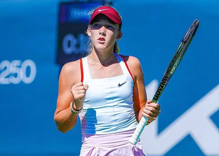 15-летняя уроженка Красноярска Мирра Андреева стала самой молодой обладательницей трёх титулов ITF W60