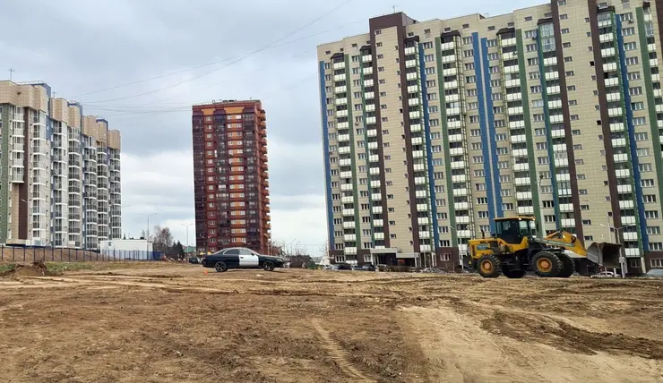 В Красноярске в сквере в «Яблонях» установят дог-боксы и зарядку для телефонов