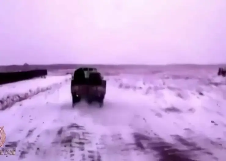 В Красноярском крае 15-летний парень устроил погоню с полицией на грузовике