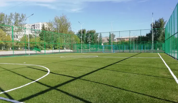 В Красноярске откроются новые спортплощадки на территории 8 школ