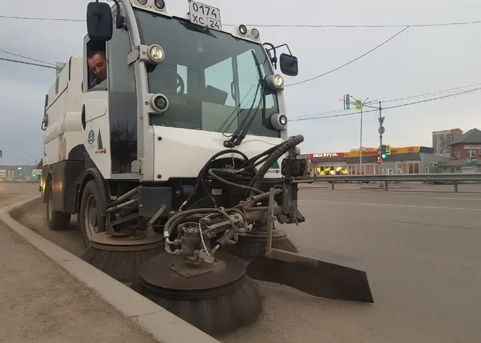 Красноярцы жалуются на поднимающую пыль дорожную технику