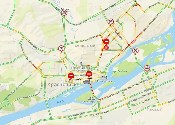 К обеду пробок в Красноярске стало меньше