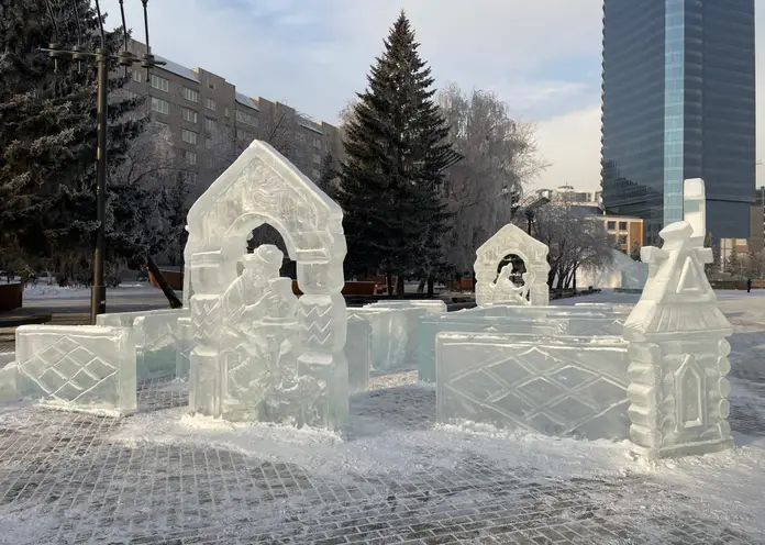 В Красноярске открыли горки на Ярыгинской набережной и в сквере Космонавтов