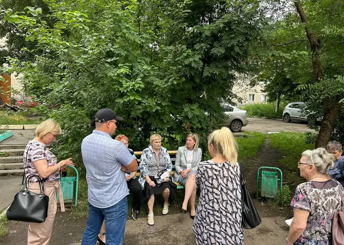 В Свердловском районе Красноярска провели шесть тысяч встреч с активными жителями