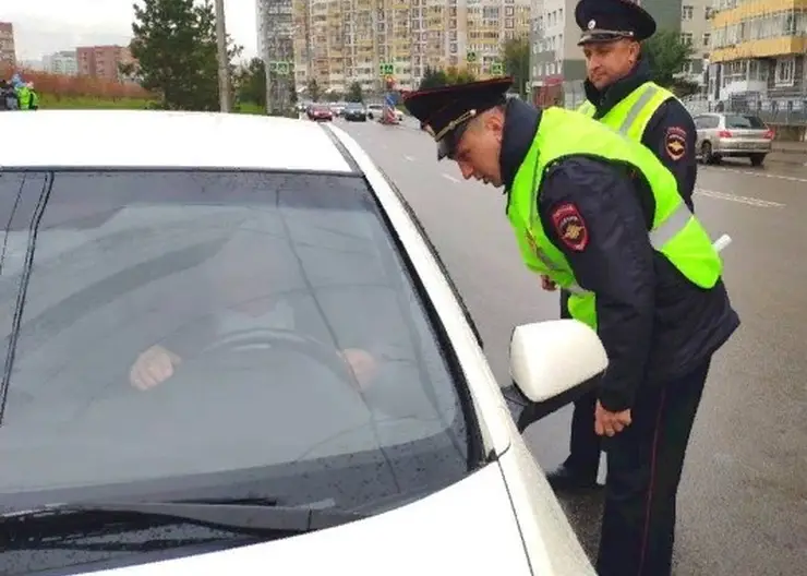 В Красноярске 20-летний водитель попался экипажу ДПС при грубом нарушении ПДД