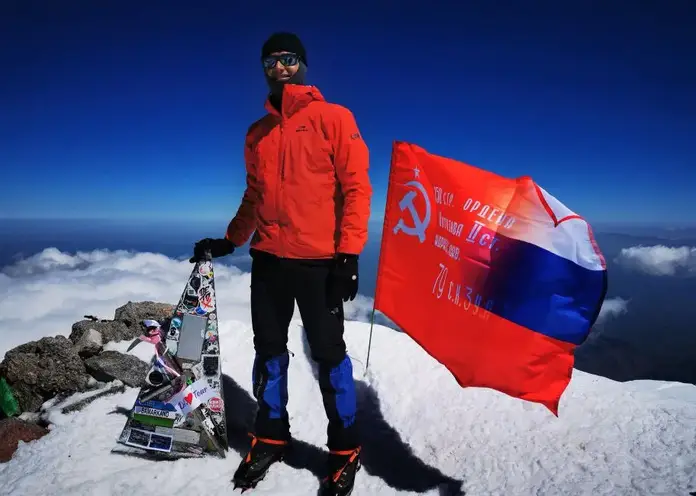 Эксперт-криминалист из Красноярска покоряет горные вершины и бегает на большие дистанции