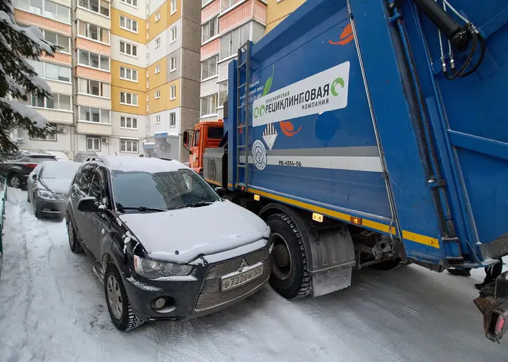 Красноярцам рассказали о работе мусоровозов в морозы