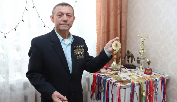 Красноярский тяжелоатлет Виктор Курицин занимается спортом в 87 лет