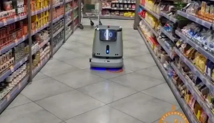 В магазинах Красноярска появились роботы-уборщики