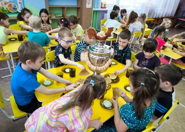 В детских садах отмечают Красноярска широкую Масленицу