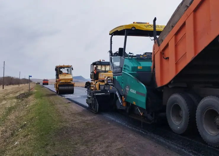 В Красноярском крае стартовал ремонт одной из главных дорог к озерам Хакасии