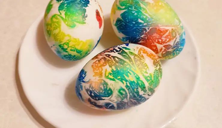 Как необычно оформить куриные яйца к святому празднику Пасхи