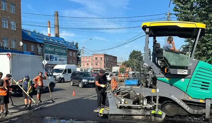 В Красноярске на улицах Щорса и Воронова завершается ремонт дорог