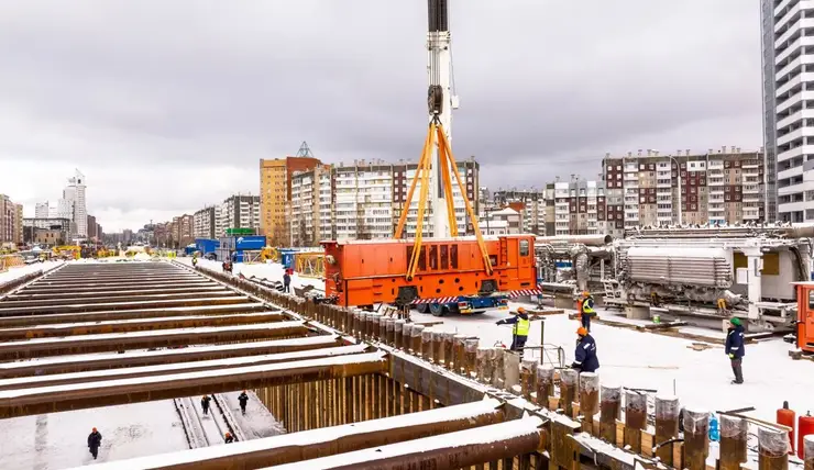 В Красноярске начали собирать тоннелепроходческий комплекс будущей станции «Улица Шахтеров»