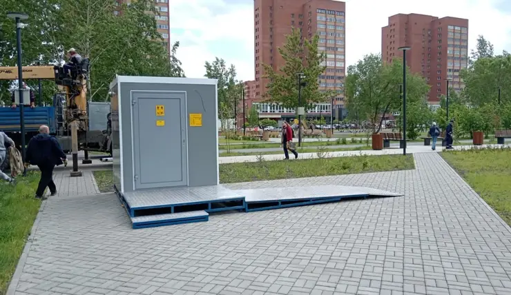 В Красноярске установили три новых туалета в общественных пространствах