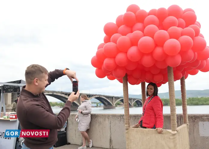 В Красноярске прошли первые семейные выходные на «ЯРких БЕРЕГАХ»