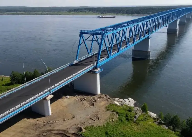 Водолазы КрасЖД обследовали опоры крупных мостов с помощью подводных видеокомплексов