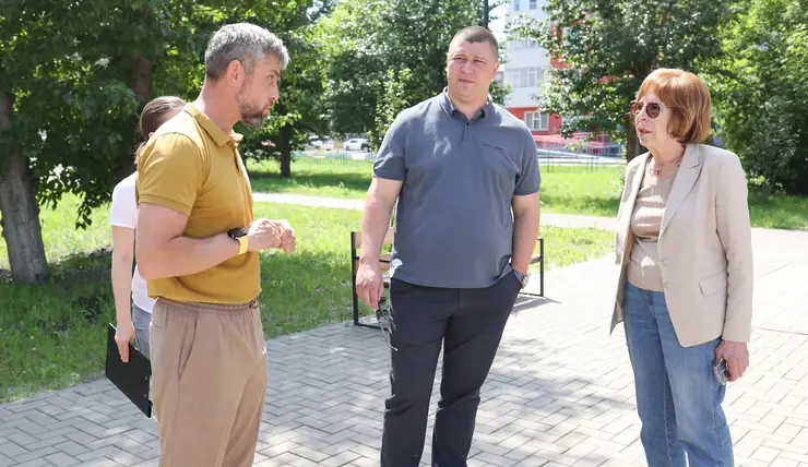 Красноярские депутаты проверили, как идёт ремонт молодёжного центра «ПроТехно»