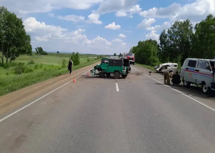 В Канском районе в ДТП на трассе погибли два человека