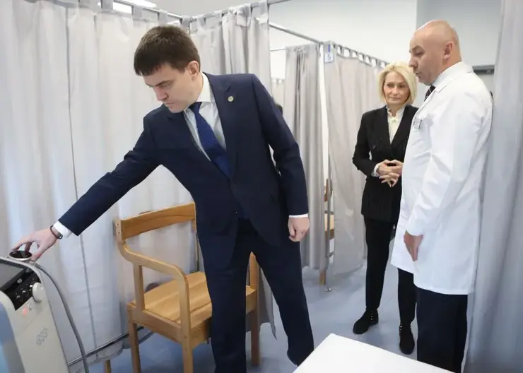 Виктория Абрамченко посетила новый медцентр РУСАЛа в Красноярске