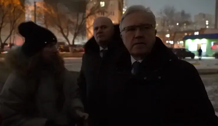 Губернатор Александр Усс помог решить проблему с освещением на улице Воронова в Красноярске