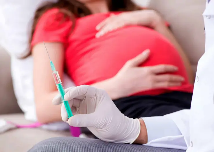 В Красноярске готовятся к вакцинации беременных женщин