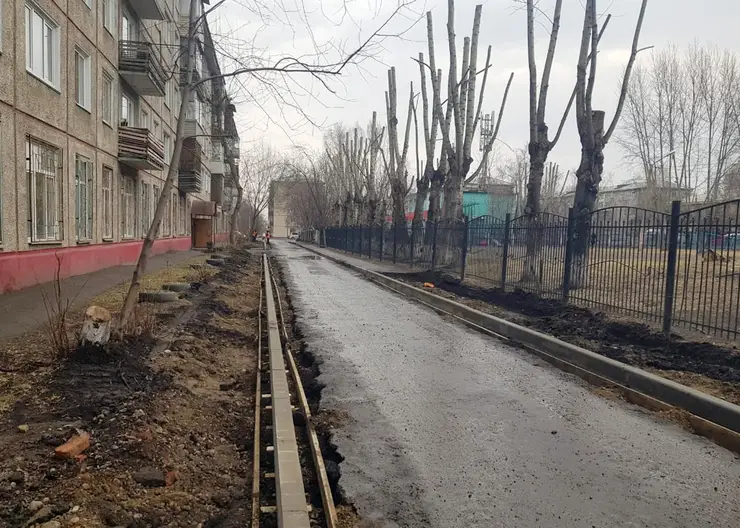 В Ленинском районе Красноярска продолжается ремонт междворовых проездов