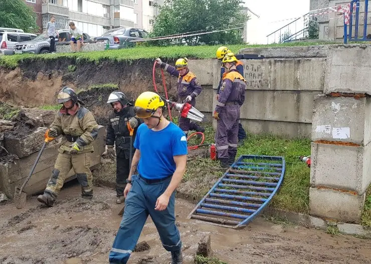 В Красноярске начали ремонт подпорных стен