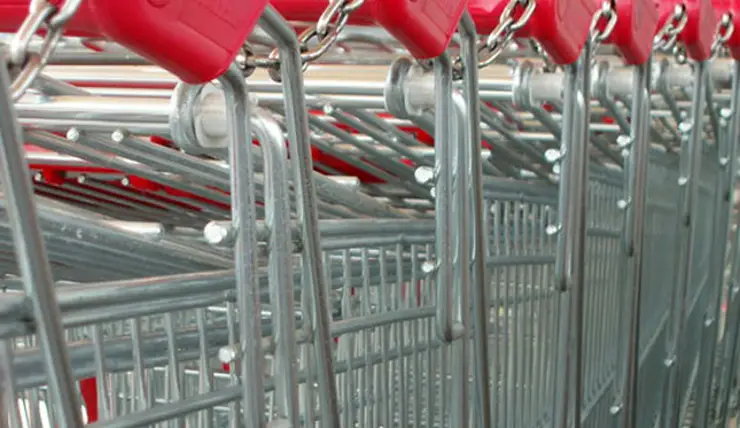 В красноярских супермаркетах рассказали, будут ли обслуживать покупателей без масок