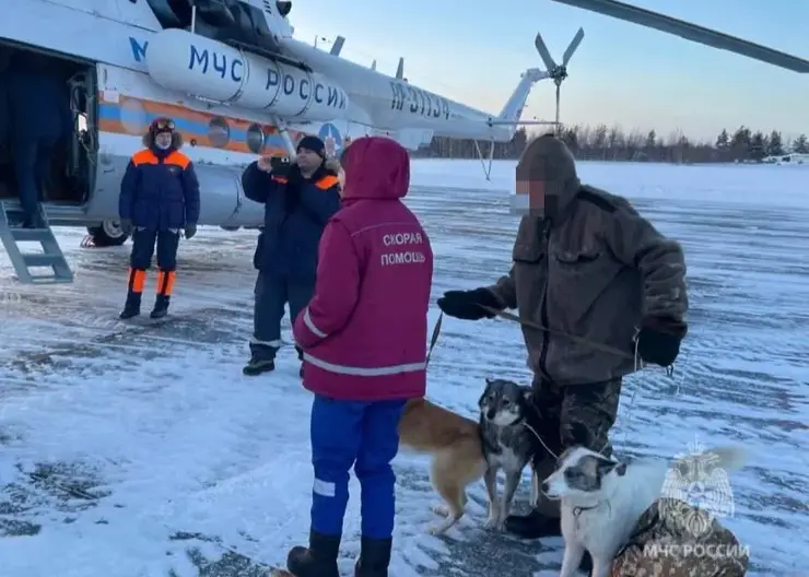 С севера Красноярского края эвакуировали двух охотников, которые провели в тайге 4 месяца