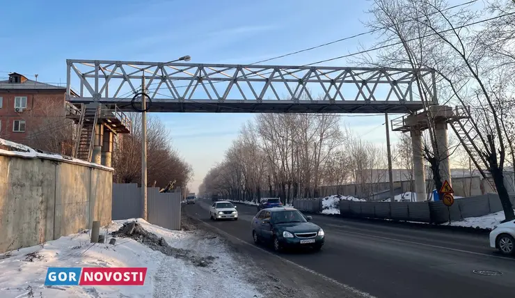 На улице Семафорной в Красноярске установили первый пролет виадука