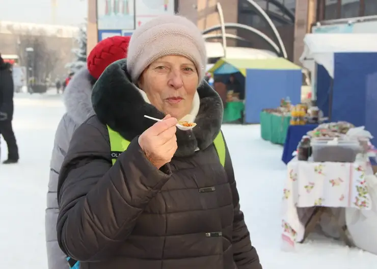 В Железнодорожном районе Красноярска прошла продовольственная ярмарка