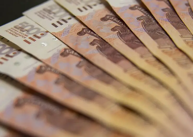 Красноярец нашел кошелек и украл 59 тысяч рублей с банковских карт