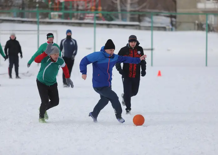Красноярский зимний футбол переживает непростые времена